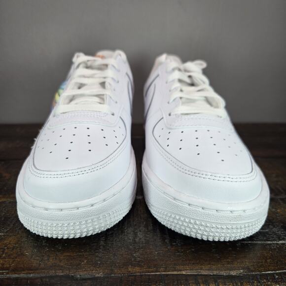 NEW Nike Air Force 1 LV8 GS Youth Kids Size 6.5 Rainbow Swoosh White FQ4948 100 - Picture 3 of 12